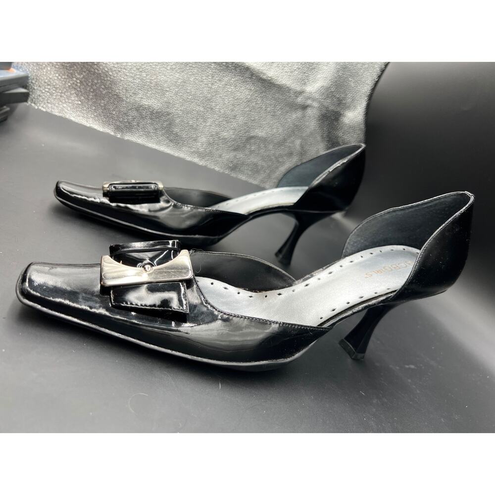 Ladies BCBGirls Black Buckle Pump Size 9.5B #61
